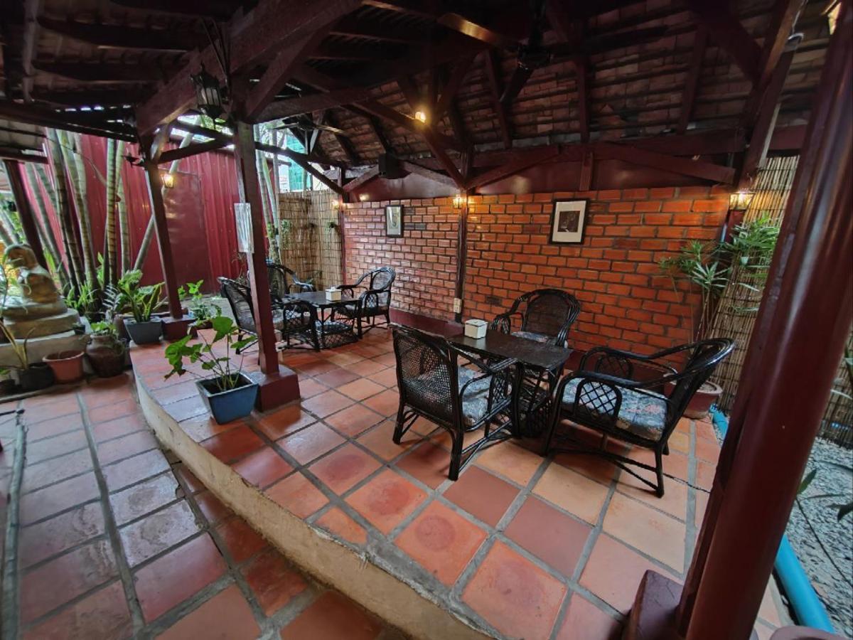 Soben Cafe Guesthouse & Restaurant 시엠리아프 외부 사진