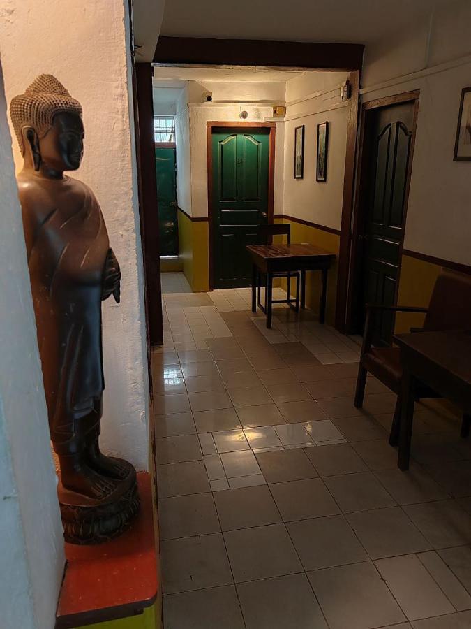 Soben Cafe Guesthouse & Restaurant 시엠리아프 외부 사진